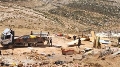 للمرة الثانية: مستوطنون يجبرون عائلة على الرحيل من قرية العوجا شمال أريحا