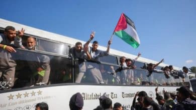الاحتلال يفرج عن 10 أسرى من قطاع غزة