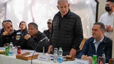 نتنياهو خلال جولة في النقب: "سنعيد النقب إلى إسرائيل ونعزز الحوكمة والاستيطان"