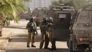 الاحتلال يقتحم مخيم شعفاط شمال القدس ويشن حملات دهم وتفتيش