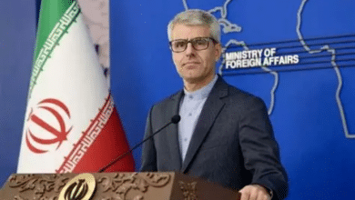 طهران: مزاعم إعلان واشنطن عن استعدادنا لضرب قواعدها هدفه إثارة التوتر