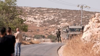 الاحتلال يستولي على مركبة ويكثّف اقتحاماته في بلدة المغير شمال شرق رام الله