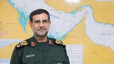 الحرس الثوري الإيراني ينفي اغتيال قائد قوته البحرية وشائعات استهداف مقارها في هرمزكان