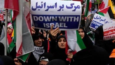 الاحتلال يستعد لانهيار المحادثات وتترقب الضوء الأخضر من ترامب لتوجيه ضربة كبيرة لإيران.