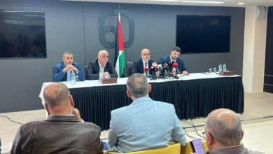 وزير المالية: صرف 60% من الرواتب الاثنين بحد أدنى 2000 شيقل.. وسلوك إسرائيل تجاه البنوك "لعب بالنار" وتهديد وجودي للسلطة