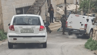 قوات الاحتلال تزيل علم فلسطين عن مجلس قروي رافات غرب سلفيت