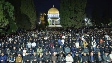 100 ألف مصلٍ يؤدون العشاء والتراويح في "الأقصى"