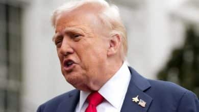 بعد هزيمته قضائيا.. ترمب يفرض رسوما جمركية بـ 10% على جميع الدول