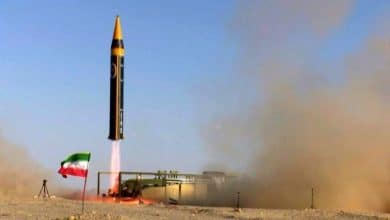 "خرمشهر-4".. إيران تعرض صاروخًا فرط صوتيًّا خلال كشفها عن مدينة صاروخية