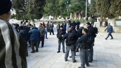 الاحتلال يقرر تحويل اثنين من حراس الأقصى إلى الاعتقال الإداري