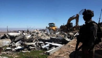 الاحتلال يوزع إخطارات هدم جديدة في وادي الأعوج ووادي صعب بالقدس