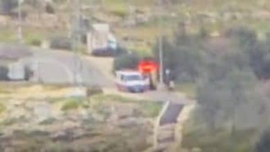 مستوطن يدعس طفلة ويصيبها بجروح جنوب الخليل