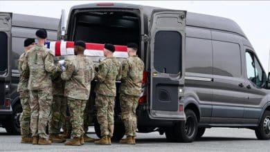 مسؤول أمريكي: مقتل 13 واصابة أكثر من 200 جندي أمريكي منذ بدء الحرب على إيران