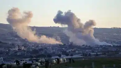 الاحتلال ينذر بإخلاء مناطق في جنوب لبنان وغارات تستهدف عدة بلدات الاحتلال ينذر بإخلاء مناطق في جنوب لبنان وغارات تستهدف عدة بلدات