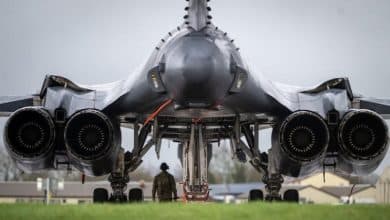 بريطانيا تسمح للولايات المتحدة باستخدام قواعدها لمهاجمة مواقع إيرانية