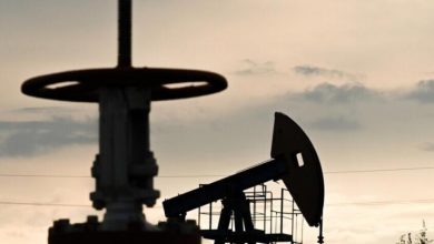 مستشار سابق لترامب: واشنطن عاجزة عن تعويض 20 مليون برميل من النفط مفقودة بسبب أزمة هرمز