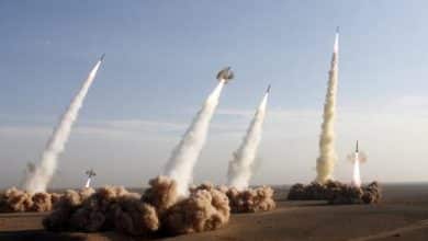 حرس الثورة الإيراني يطلق الموجة الـ19 بالصواريخ والطائرات المسيّرة