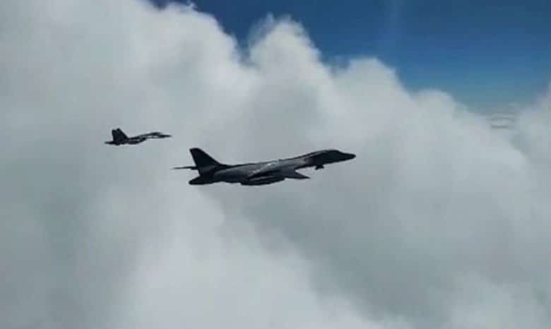 مقتل جميع أفراد طاقم الطائرة الأميركية "KC-135" بعد إسقاطها غربي العراق