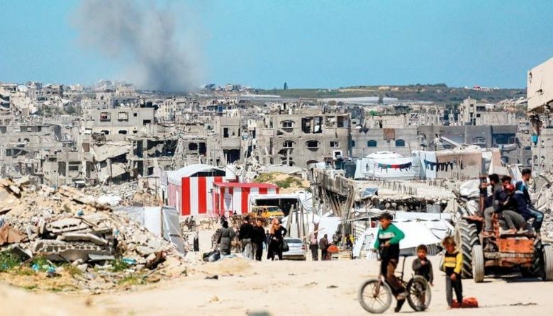 الاحتلال يواصل تصعيده في غزة وأزمة إنسانية تتفاقم