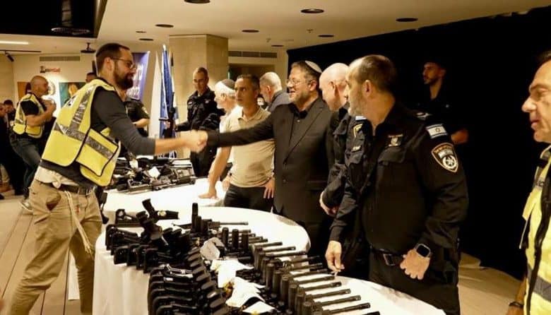 بن غفير: مستوطنو القدس مؤهلين للحصول على رخصة سلاح