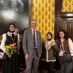 طلبة من كلية الطب في الجامعة العربية الأمريكية يلتحقون ببرنامج تدريب سريري في مستشفى كارديف ببريطانيا
