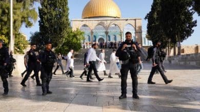 مع استمرار إغلاق المسجد الأقصى.. قوات الاحتلال تمنع المصلين من أداء صلاة التراويح في أحياء القدس