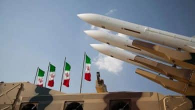 إيران تطلق الموجة الـ12 من "الوعد الصادق 4": ضربات مركزة على قواعد أميركية في الخليج ومضيق هرمز
