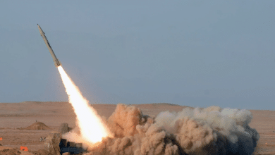 بالصواريخ والمسيّرات ... الحرس الثوري الإيراني يستهدف الأسطول الأميركي الخامس في البحرين