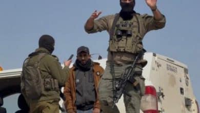 الاحتلال يعتقل أحد رعاة الأغنام بمسافر يطا