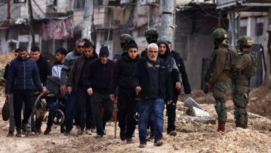 مواطنون يخترقون حصار مخيم جنين.. واستنفار واعتقالات للاحتلال