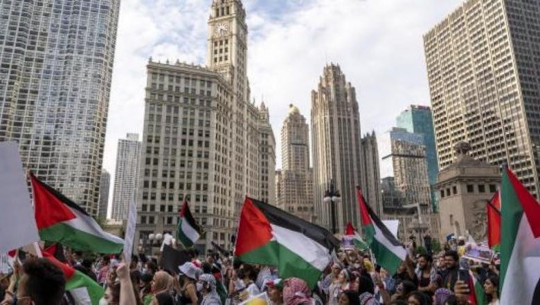 تظاهرة حاشدة في شيكاغو رفضا لقانون إعدام الأسرى الفلسطينيين