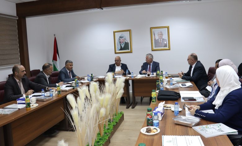 "المواصفات والمقاييس" تعتمد 73 مواصفة فلسطينية لتعزيز جودة المنتج الوطني
