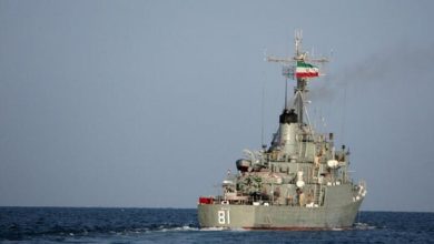 بحرية الجيش الإيراني: لا أحد يعير اهتماماً لترهات ترمب وهو يفرض حصاراً بحرياً على أصدقائه