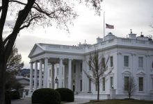 البيت الأبيض: لا نزال تتواصل مع الإيرانيين بشأن المفاوضات