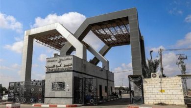 الاحتلال يمنع سفر الحالات الإنسانية أو عودتهم من الخارج عبر معبر رفح