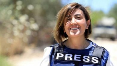 استشهاد الصحفية آمال خليل في غارة للاحتلال على بلدة الطيري جنوبي لبنان