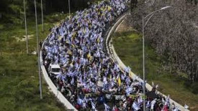 مظاهرة بالقدس تتهم واشنطن بالمساهمة في تثبيت نتنياهو بالسلطة