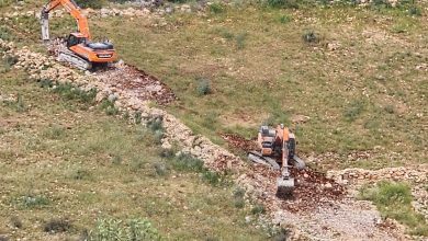 قوات الاحتلال تجرف أراضي غرب جنين