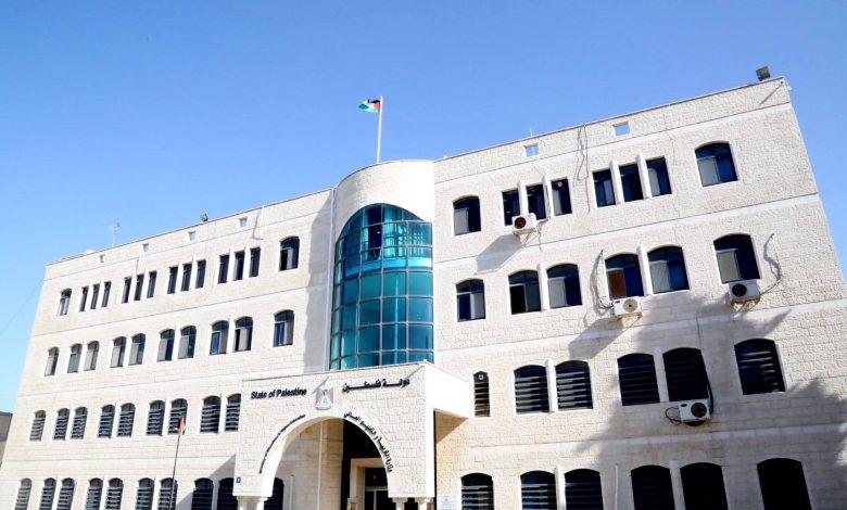 "التربية": استمرار تعليق الدوام الوجاهي في المدارس والجامعات ورياض الأطفال