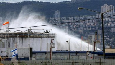 إيران تهدد بمهاجمة مصالح إسرائيل والولايات المتحدة في مجالات الطاقة والاقتصاد والبنية التحتية