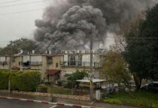 صواريخ إيرانية تضرب "تل أبيب".. "هجوم واسع" وإصابات مباشرة