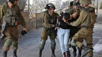 الاحتلال يعتقل مقدسيا من سلوان ويصدر حكمًا بالسجن بحق آخر