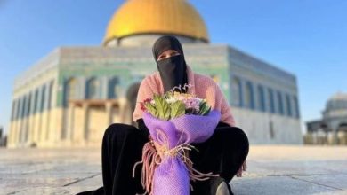 الاحتلال يفرج عن المرابطة منتهى أمارة مع قرار إبعاد عن الأقصى