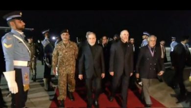 لبحث القضايا المرتبطة بالجولة الثانية من المفاوضات مع الولايات المتحدة... وفد باكستاني برئاسة قائد الجيش يصل طهران