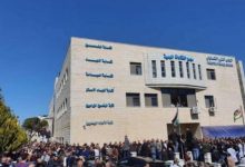 طالبت بملاحقة المعتدين على الطاقم الطبي في مستشفى الميزان .. نقابة الأطباء تعلن عن سلسلة إجراءات تصعيدية