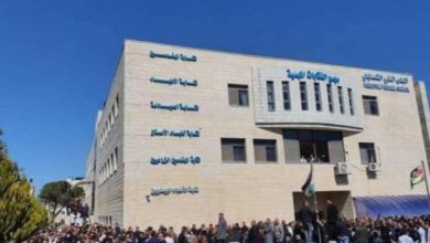 طالبت بملاحقة المعتدين على الطاقم الطبي في مستشفى الميزان .. نقابة الأطباء تعلن عن سلسلة إجراءات تصعيدية