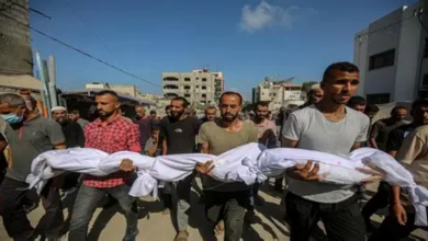 أربعة شهداء إثر استهداف طائرات الاحتلال مركبة في مدينة غزة