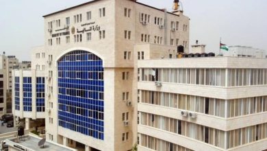 وزارة المالية: صرف الرواتب مطلع الاسبوع المقبل بنسبة 50% وبحد أدناه 2000 شيكل