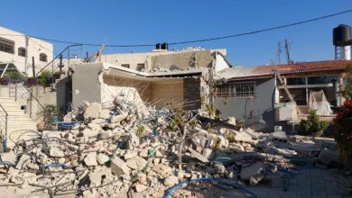 الاحتلال يجبر مواطنة على هدم منزلها في القدس المحتلة
