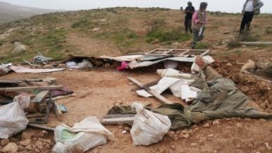 مستوطنون يهدمون 50 غرفة زراعية جنوب قلقيلية